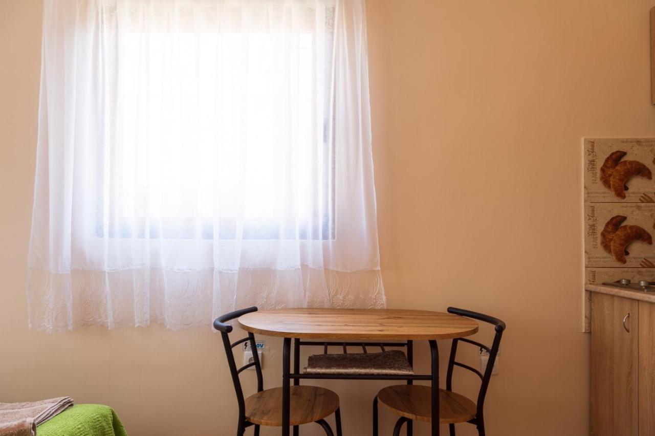 Studio 2 Golubac Buitenkant foto