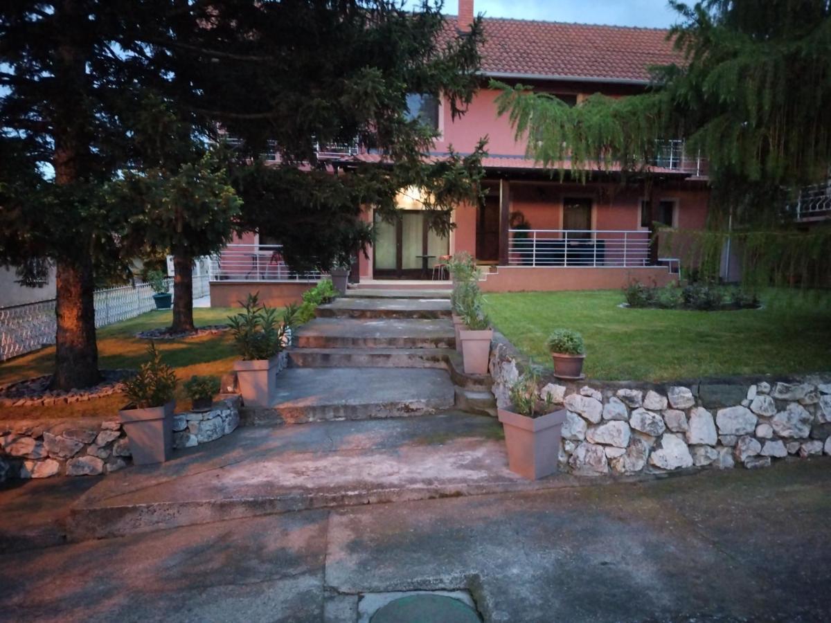 Studio 2 Golubac Buitenkant foto